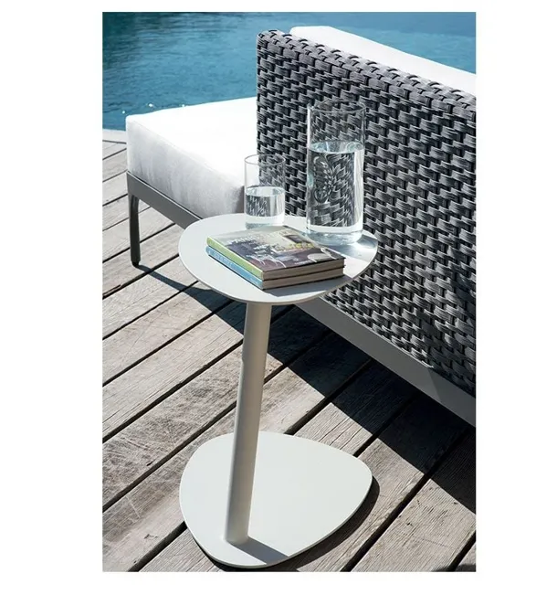 Tavolino in alluminio Smart di Ethimo