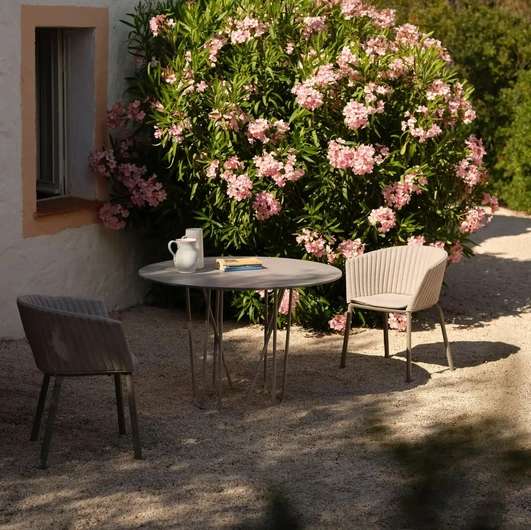 Tavolo rotondo Wild di Fast