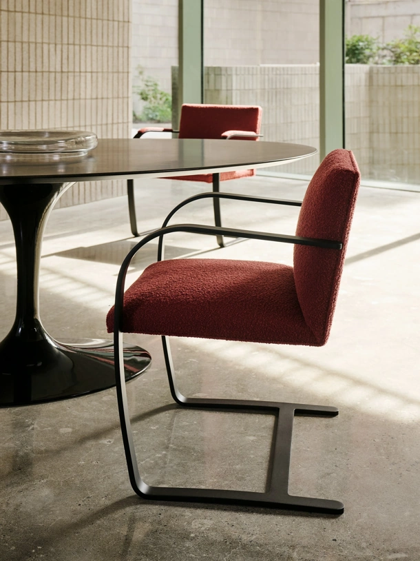 Seduta Ospiti Brno Flat Bar Side Chair di Knoll