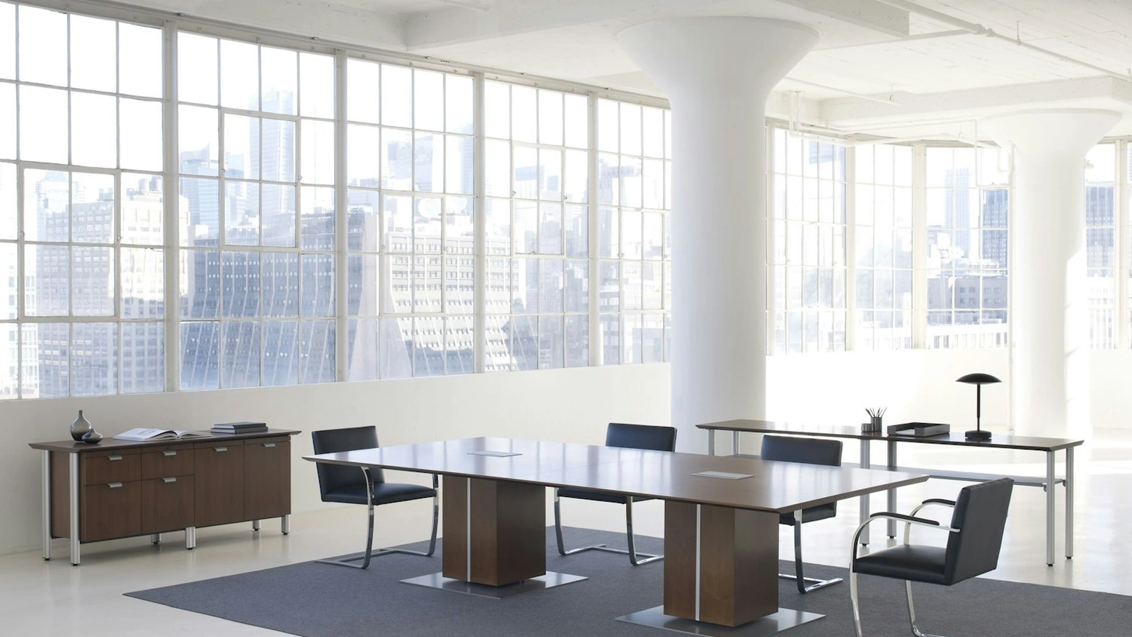 Scrivania Operativa Propeller Conference Table di Knoll
